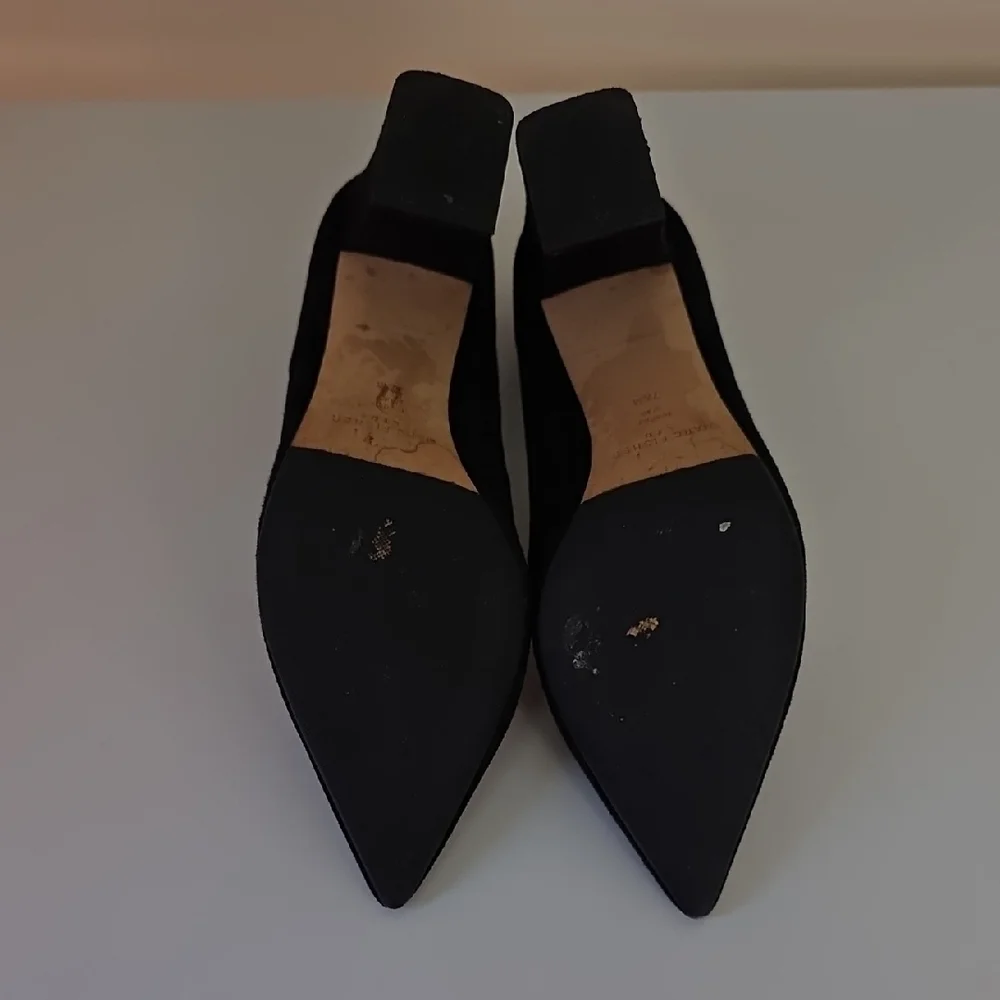 Marc Fisher Black Suede Heels.  Size 7 1/2 - Picture 8 of 12